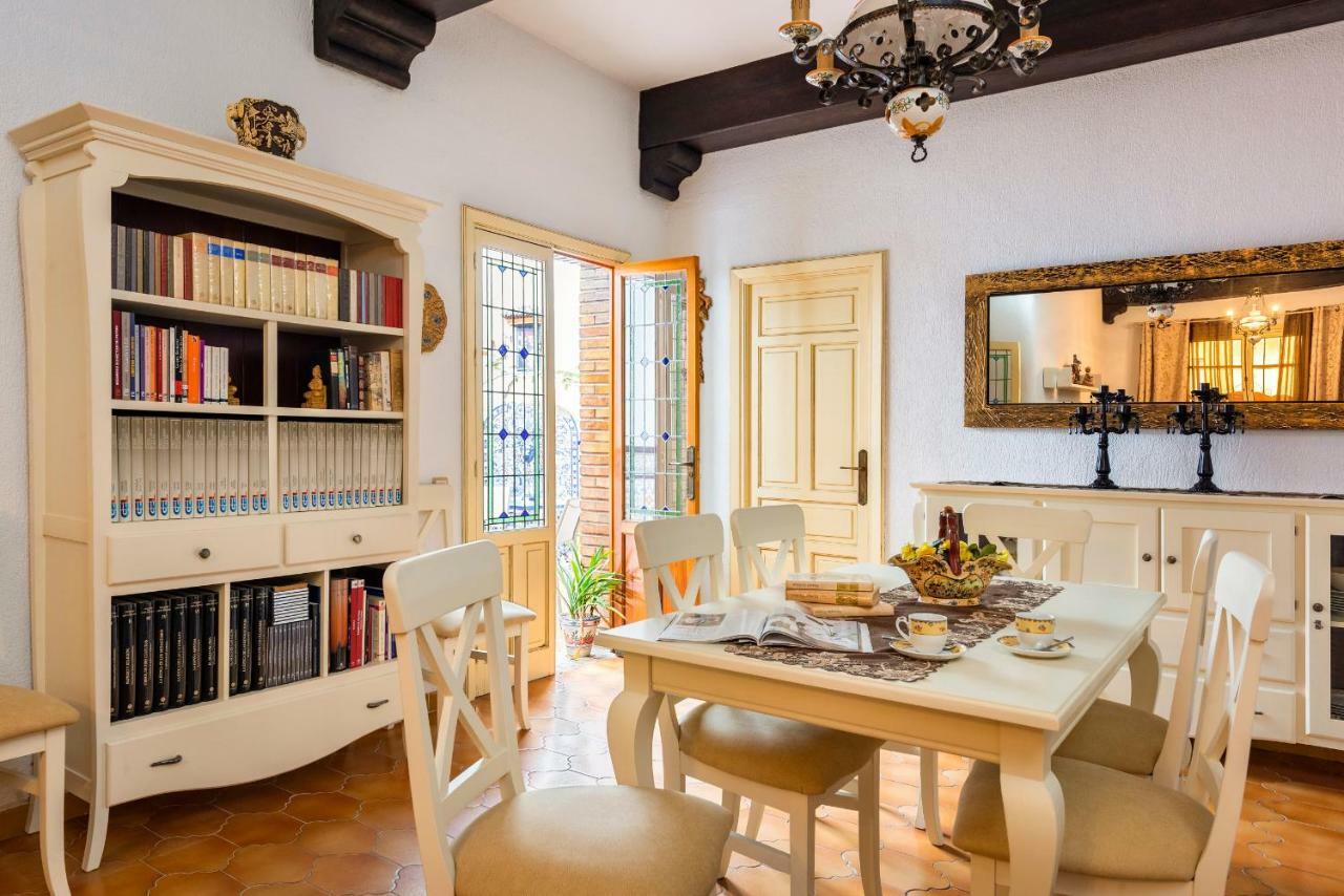 Hsh Suites Barrio Santa Cruz Seville Ngoại thất bức ảnh